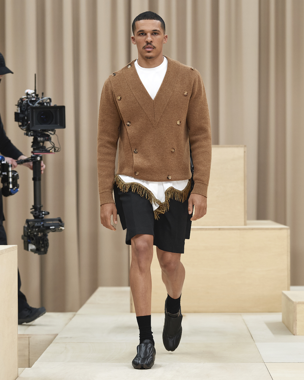 ESCAPES Burberry Autumn/Winter 2021 Menswear Collection — SSI Life